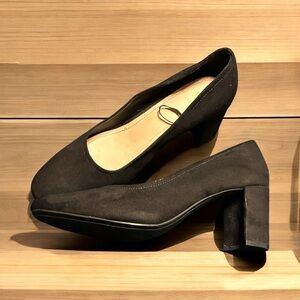 Black h&M Faux Suede Block Heels